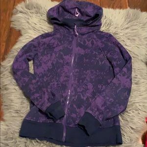 ivivvia hoddie